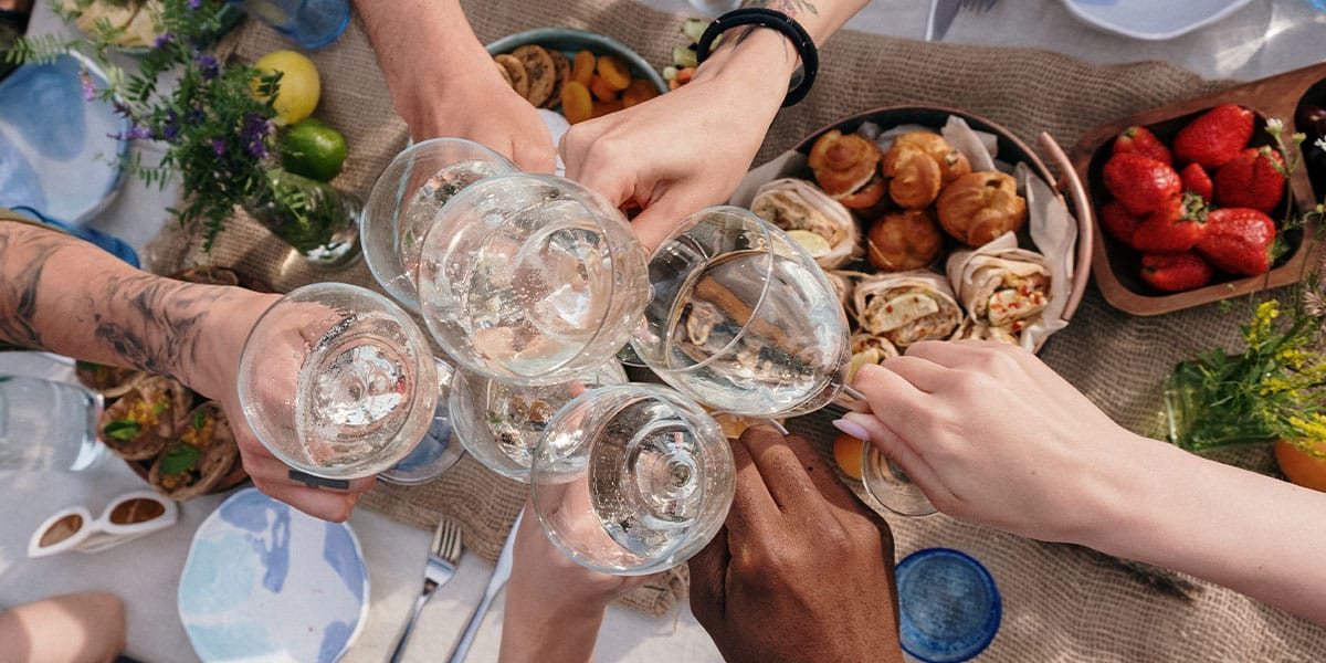 6 Backyard Brunch Tips That'll Help You See Smiling Faces at Your Spring Celebration