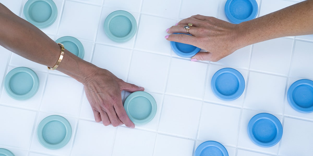 How to Play Checkers in Your Outdoor Space and Win