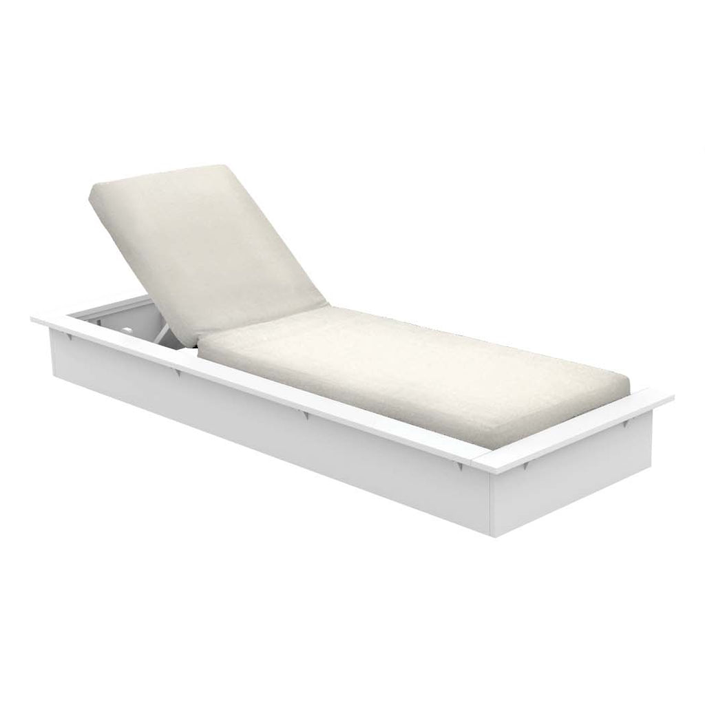 Single white sun lounger with off-white cushion