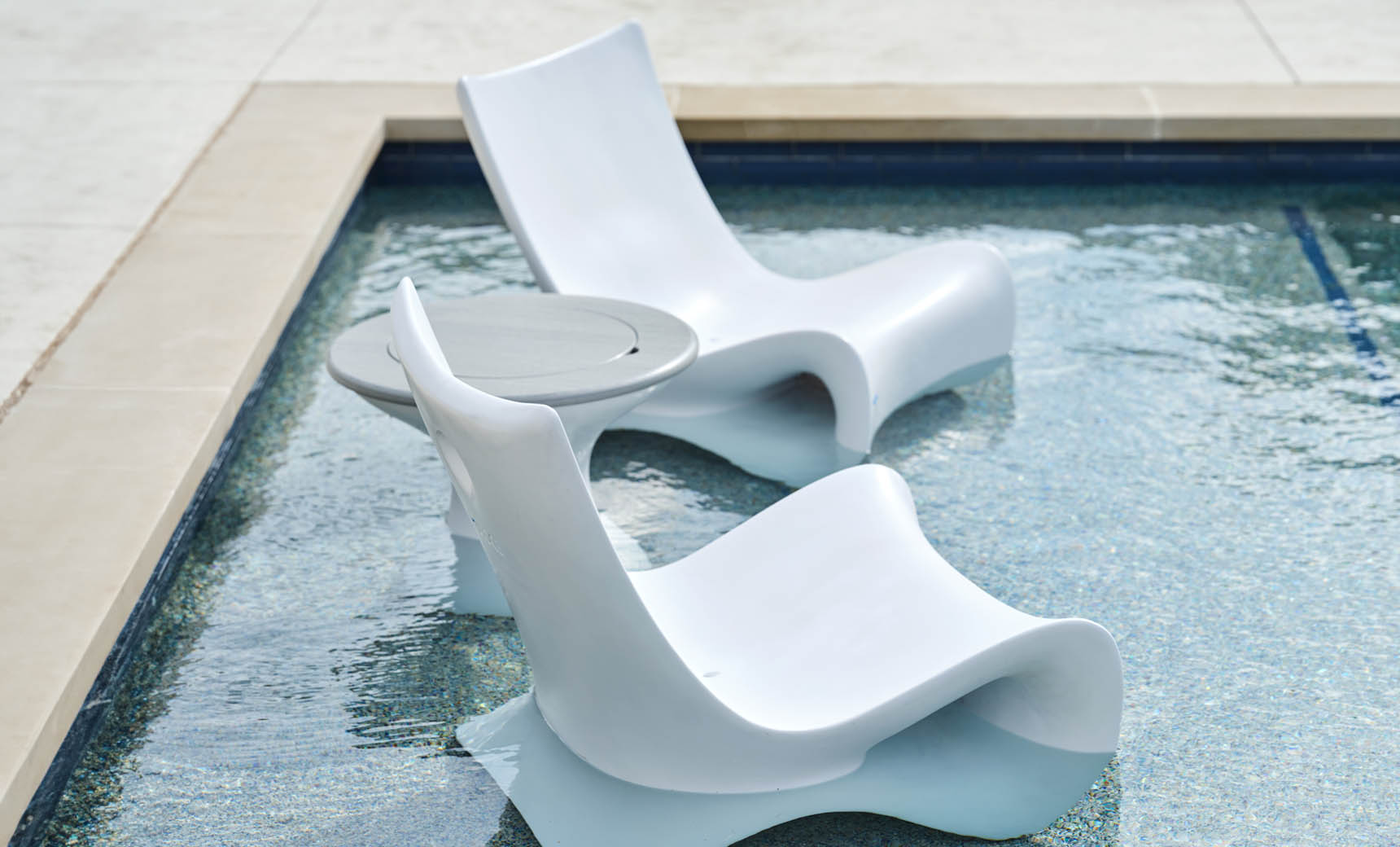 Tall Ice Bin Side Table - In Pool Baja Shelf | Ledge Lounger